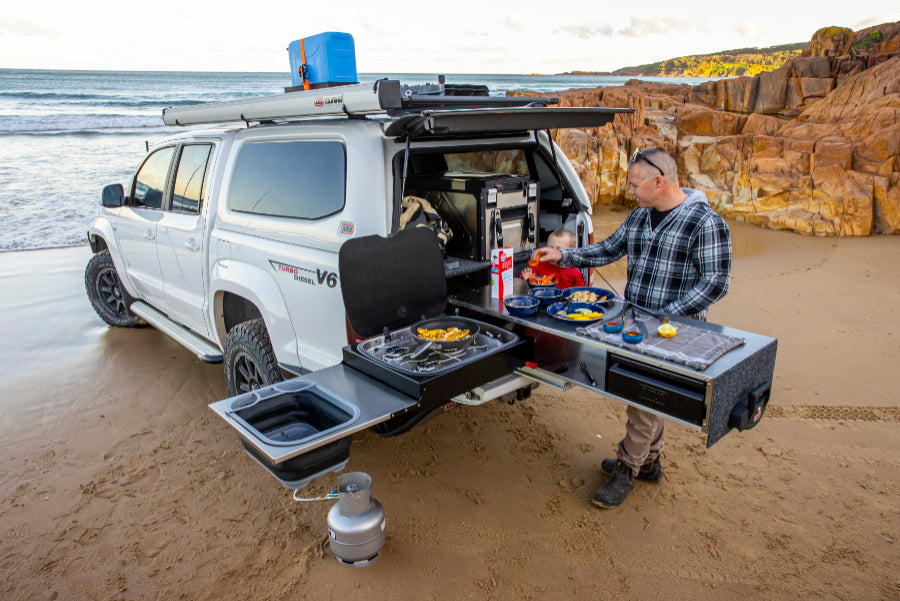 ARB foldable sink for e.g. SlideKitchen