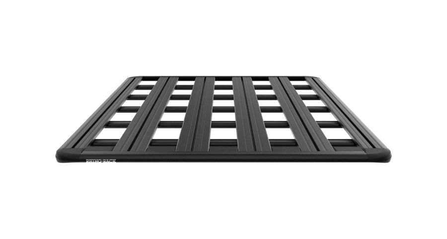 Nissan Pathfinder R51 RHINO-RACK™ Pioneer6 1900x1240 mit Serien-Reling