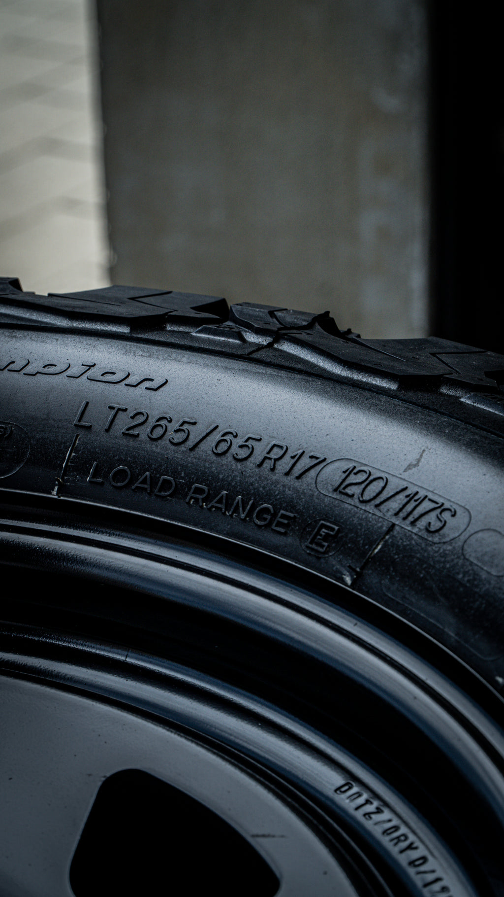 Savings bundle - 5x Dotz Dakar 17" incl. BFGoodrich & APEX valves - Toyota Hilux N25, Landcruiser J12, Ford Ranger 2AW