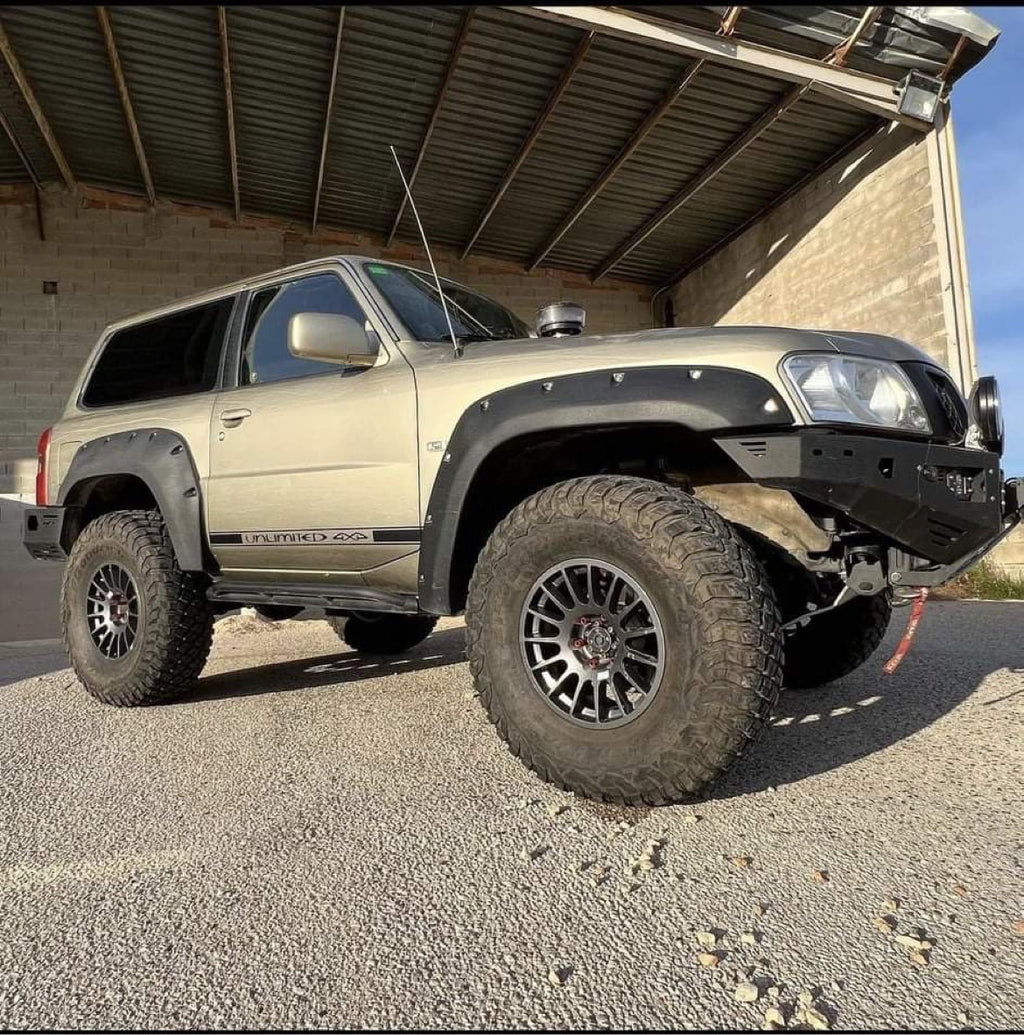 Kut Snake fender flares Nissan Patrol Y61 - 70 mm width - 2 Door