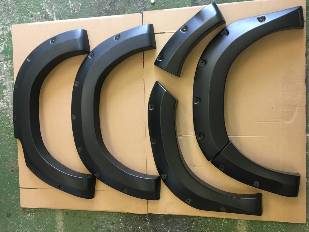Kut Snake fender flares Toyota Hilux Revo (2015-2019) - 75mm width