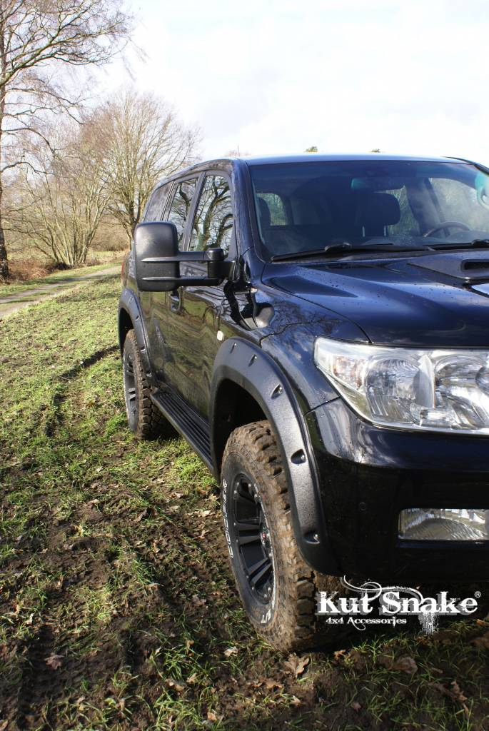 Kut Snake fender flares Toyota Landcruiser 200 - 50 mm wide - 2007-2012