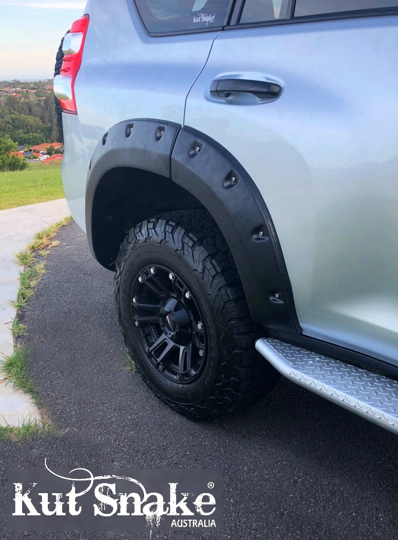 Kut Snake fender flares Isuzu D-Max (2012-2020) - 85mm width - textured surface