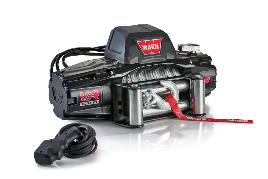 WARN VR Evo 8, 12V 3,629KG pulling force including steel cable