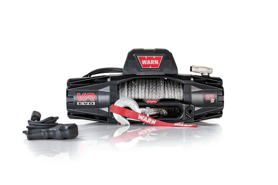 WARN VR Evo 10s, 12V 4,536KG pulling force including plastic rope