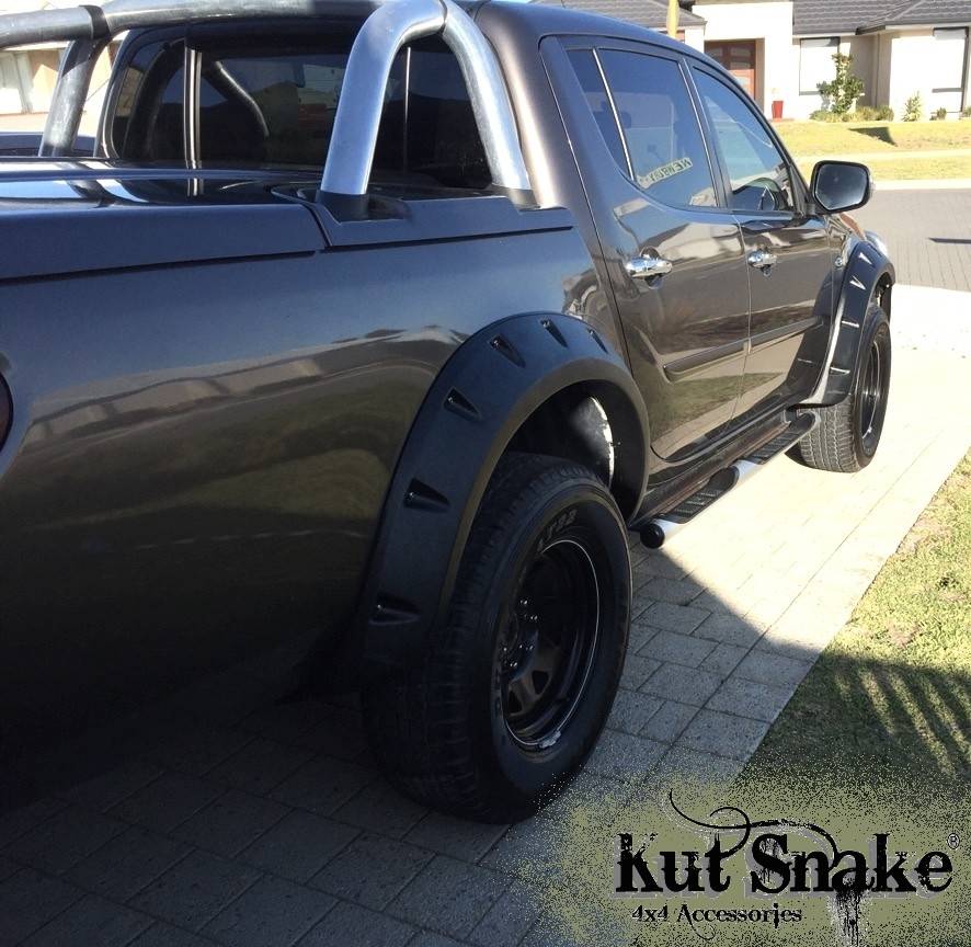 Kut Snake fender flares Mitsubishi L200 (ML/MN) - 75mm width - structure surface