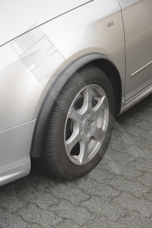 Fender flares 40 mm 4 pieces á 1.5 meters (made of black hard rubber)