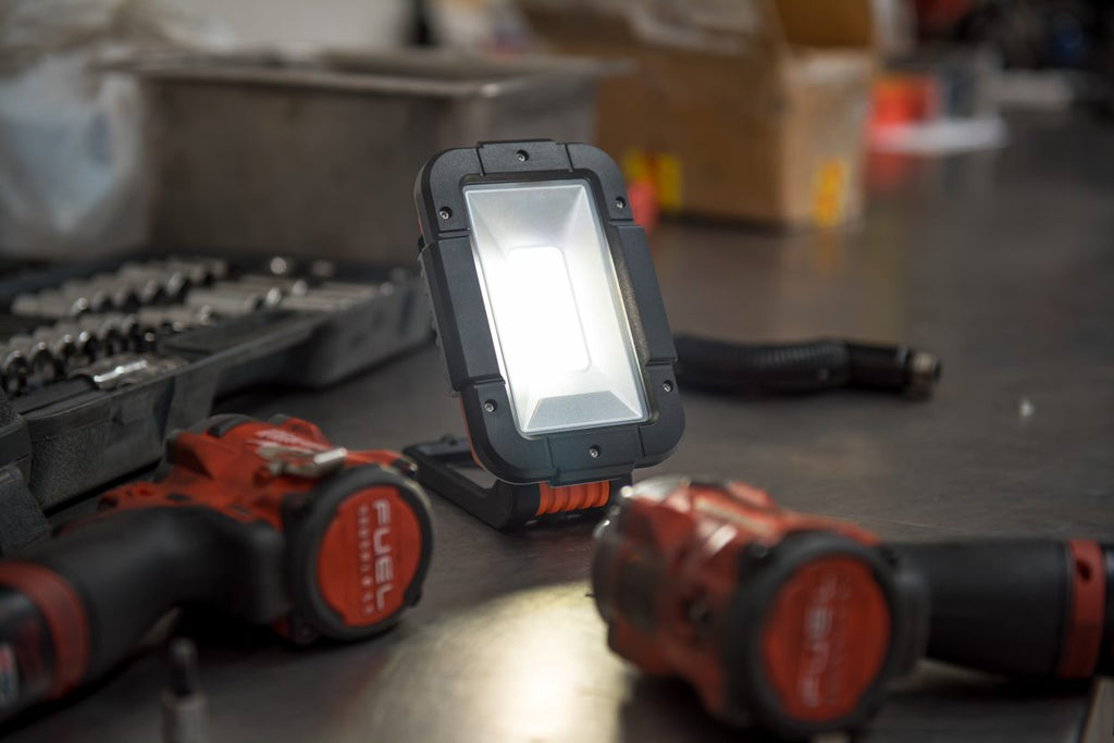 STEDI T1500 LED work & camping lamp