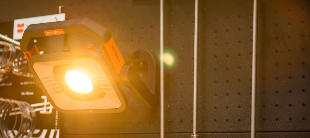 STEDI T3000 LED work & camping lamp