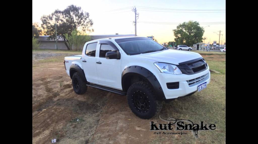 Kut Snake fender flares Isuzu D-Max (2012-2020) - 85mm width - textured surface