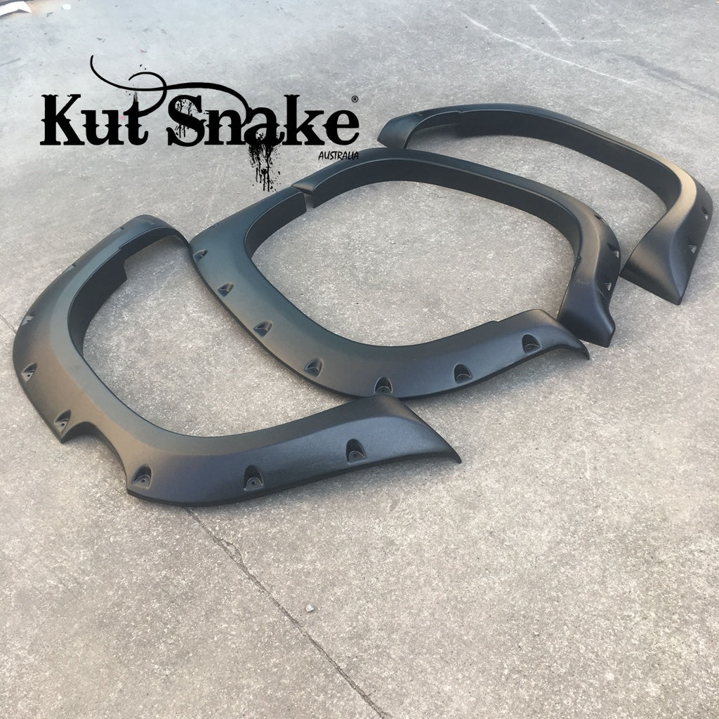 Kut Snake fender flares Mitsubishi L200 MR (from 2018-) - 70mm width - structure surface