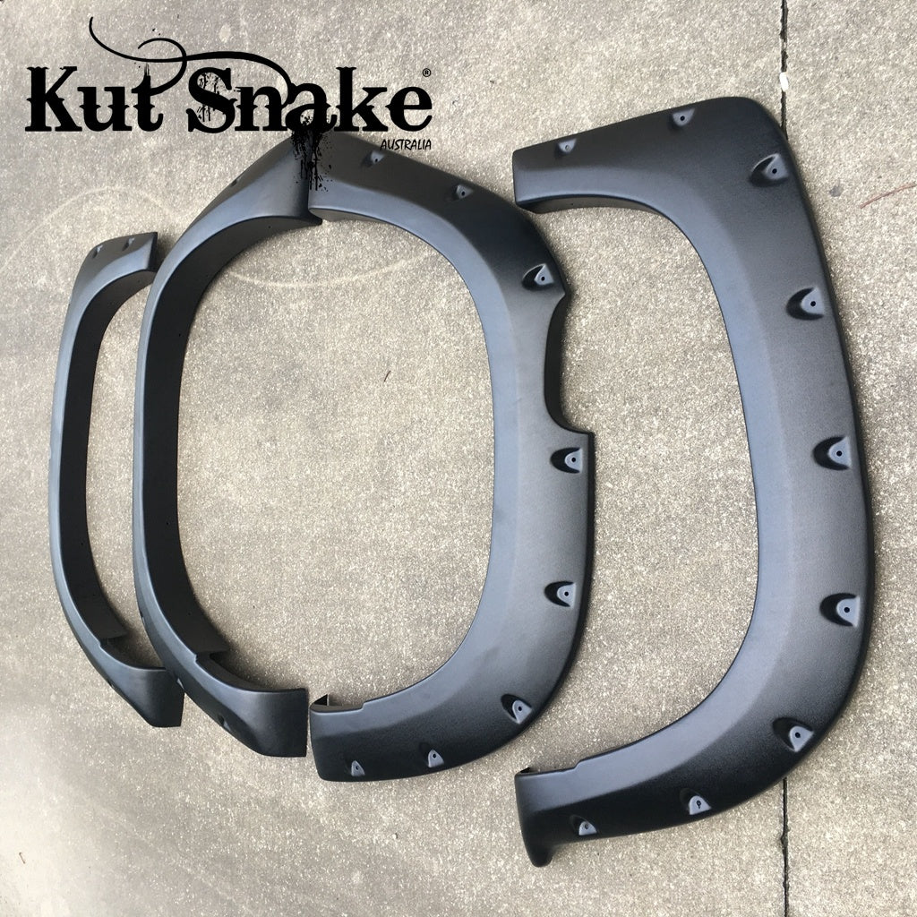 Kut Snake fender flares Mitsubishi L200 MR (from 2018-) - 70mm width - structure surface