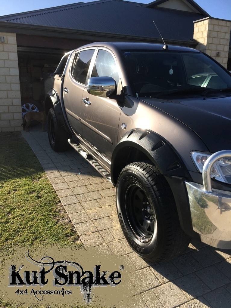 Kut Snake fender flares Mitsubishi L200 Monster (ML/MN) - 95mm width - textured surface