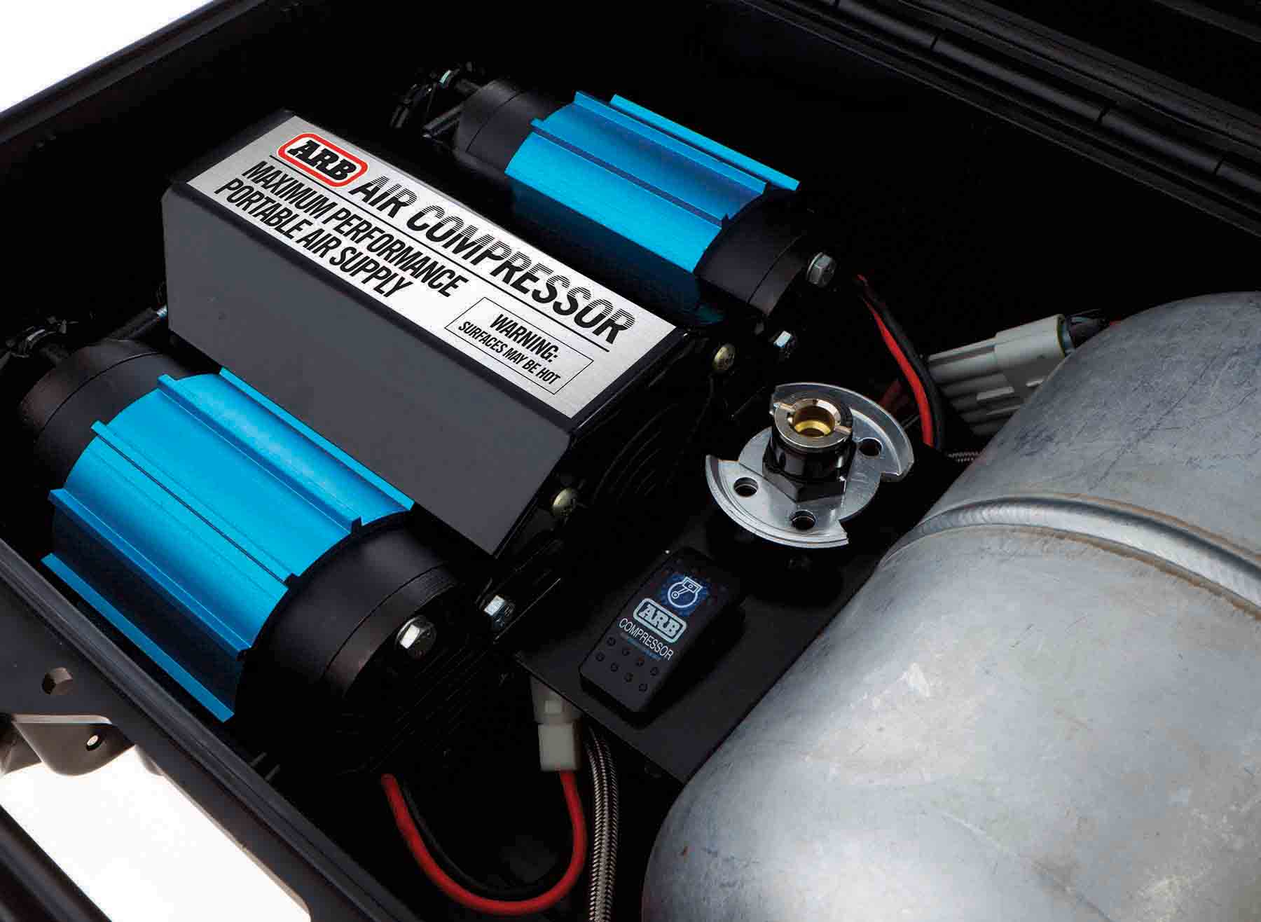 ARB double compressor 12/24V, including accessories, 6m hose and 4l tank