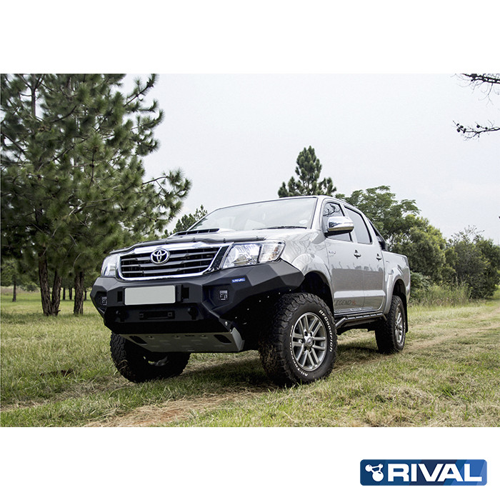 RIVAL Stoßstange mit RUNVA 11Expedition und Nebelscheinwerfer für Toyota Hilux 2011-2015 - GPC-Offroad