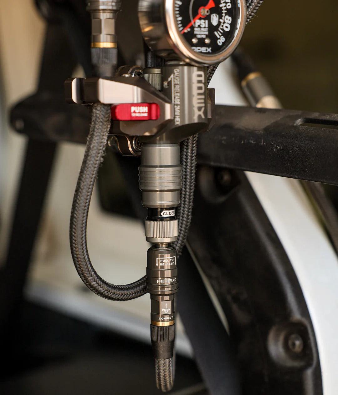 APEX - Compact Quick Coupler to APEX Male Swivel