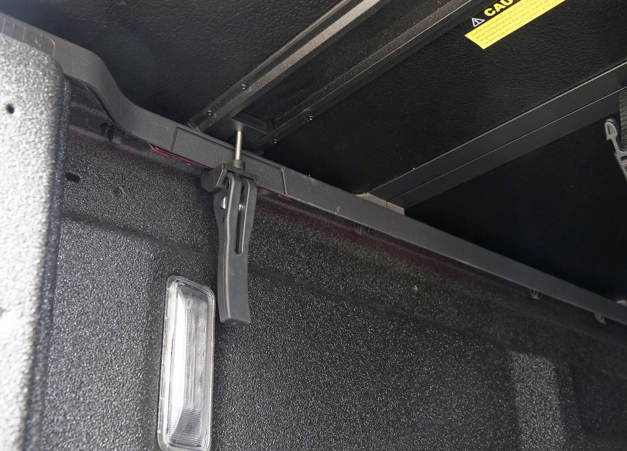 Ladeflächenabdeckung für Toyota Hilux Extra Kabine ( ab 2015-) - GPC-Offroad