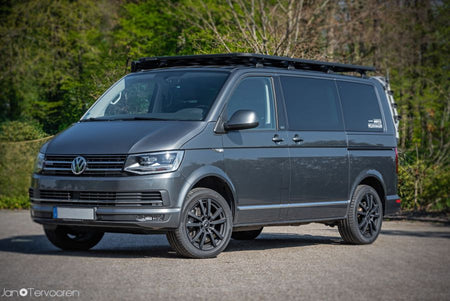 VW Bus T5/T6 RHINO-RACK™ Plattform Pioneer(NG)2728X1465mm inkl. RLT600 Fußkit für C-Schienen - GPC-Offroad