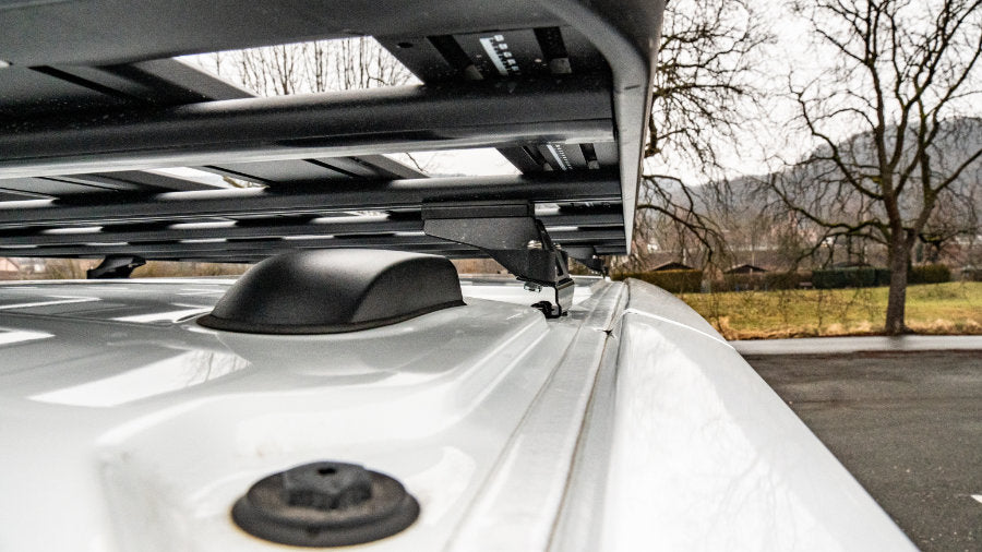 Rhino Rack Pioneer 6 Plattform (2700x1472mm) - Ford Transit Custom & VW T7 inkl. RLTP-Fußkit