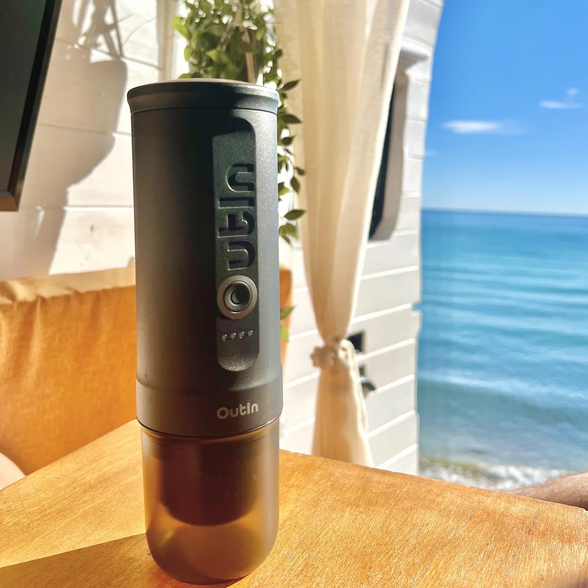 OutIn - Nano - Tragbare Espressomaschine - Space Grau