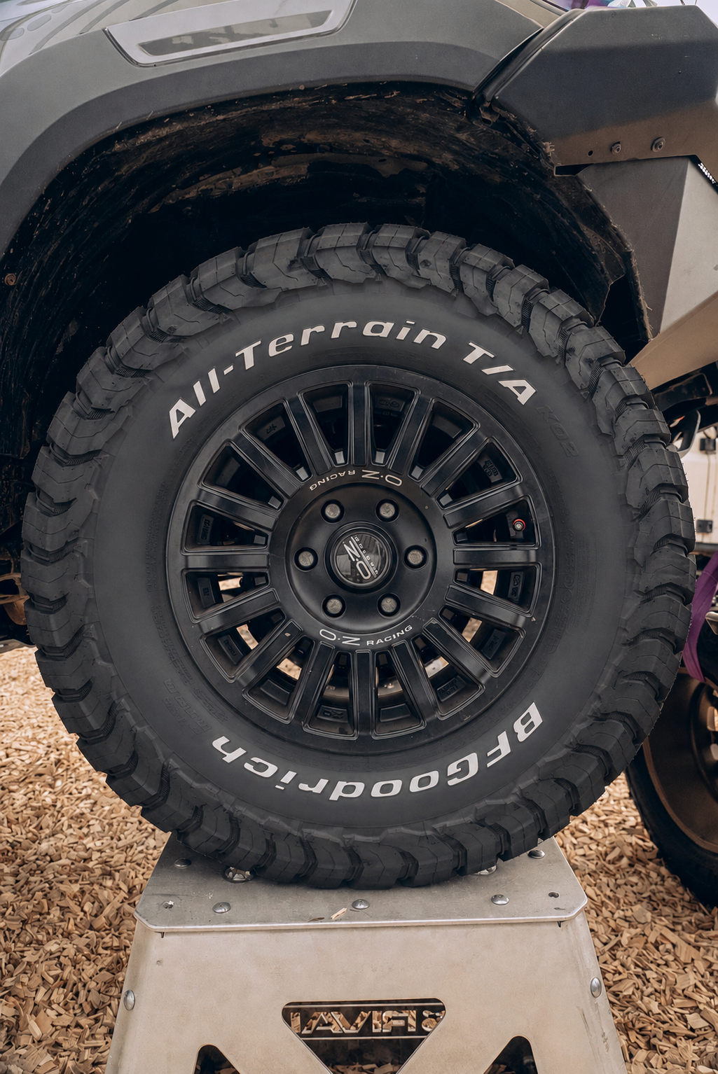 Offroad Radsatz 17" - Ford Ranger PY/PX (2011-2026) & VW Amarok T1 (ab 2023-) - Plug & Play - inkl. OZ Rally Raid & Reifen (265/65 R17)