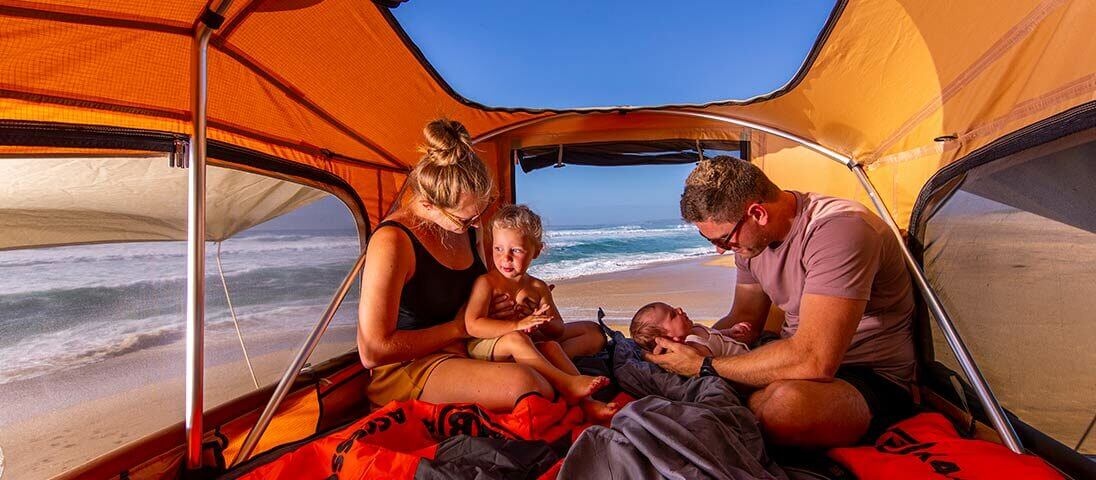 ARB Dachzelt "Flinders" 2400 X 1400 mm, Inkl. Abnehmbarer Leiter - GPC-Offroad