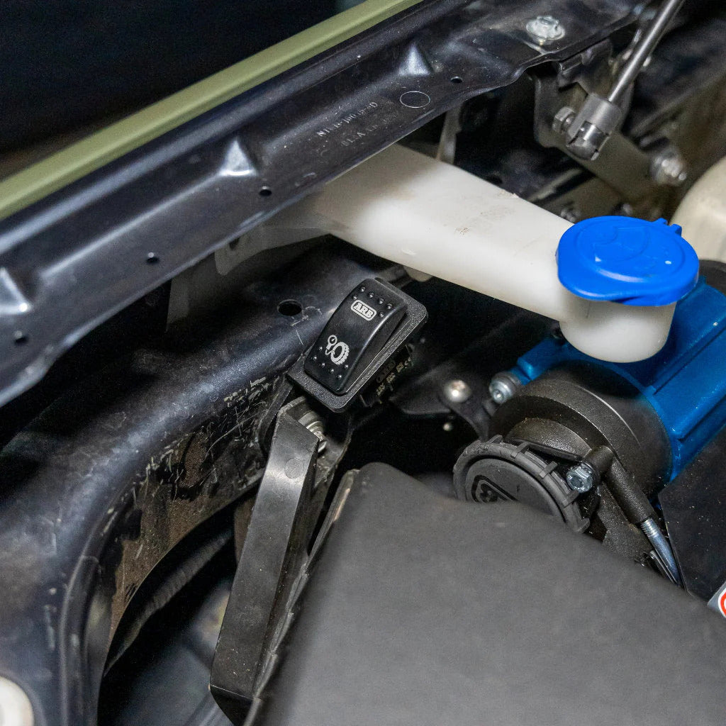 Universal Motorraumhalterung Luftkompressor für Ford Ranger (ab 2022+) - Pirate CAMP CO. - GPC-Offroad