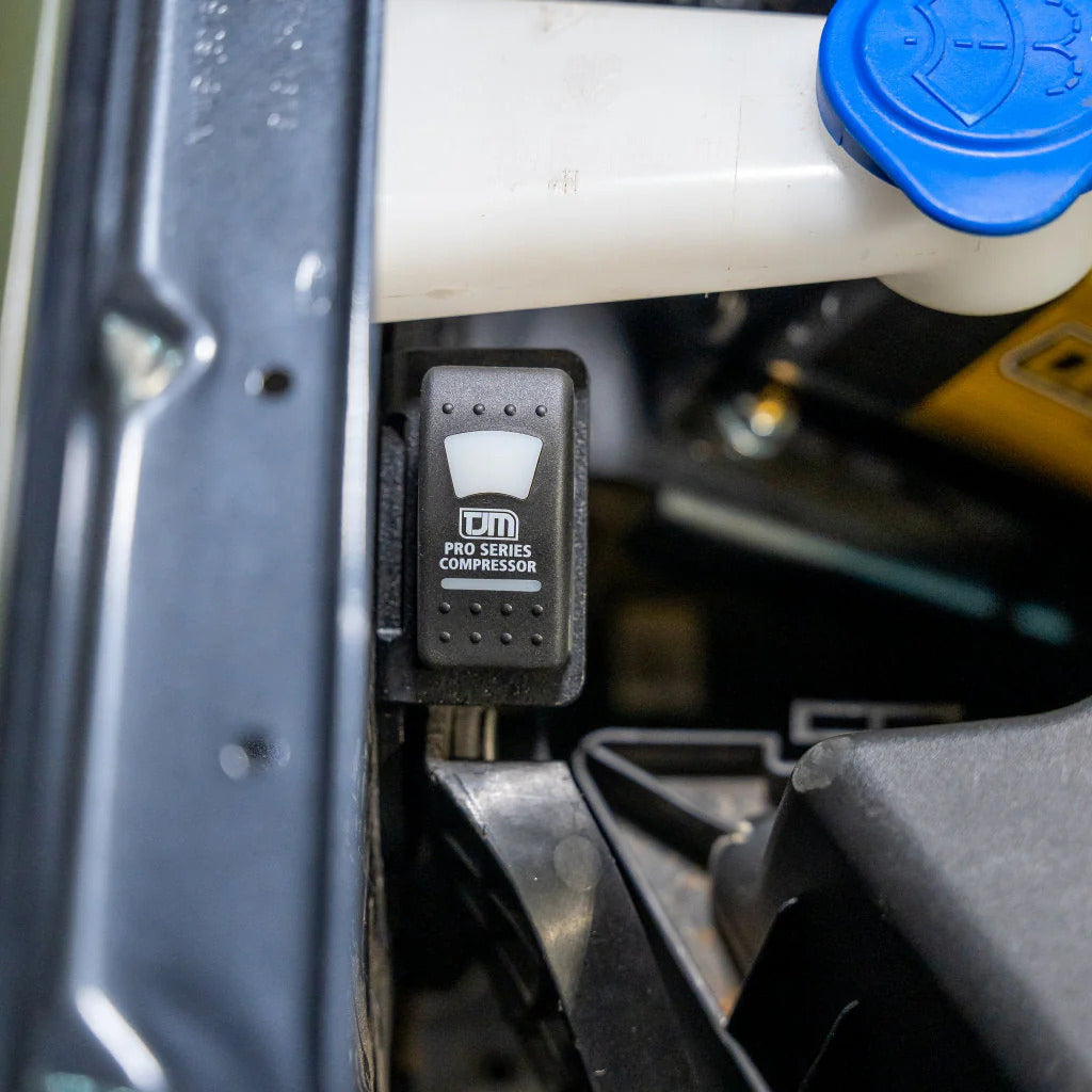 Universal Motorraumhalterung Luftkompressor für Ford Ranger (ab 2022+) - Pirate CAMP CO. - GPC-Offroad