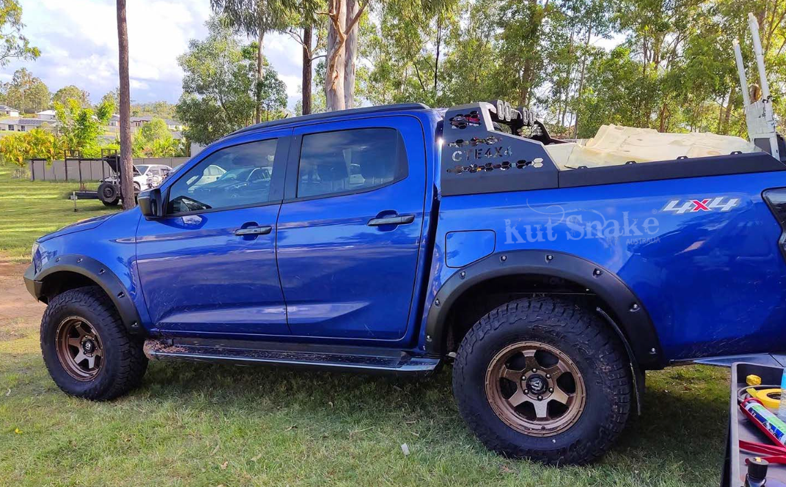 Kut Snake Kotflügelverbreiterung Isuzu D-Max (ab 2020-) 65mm Breite  - Struktur Oberfläche