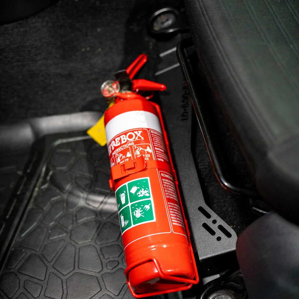 Feuerlöscher Halterung für NISSAN Navara NP300 - Pirate CAMP CO. - GPC-Offroad