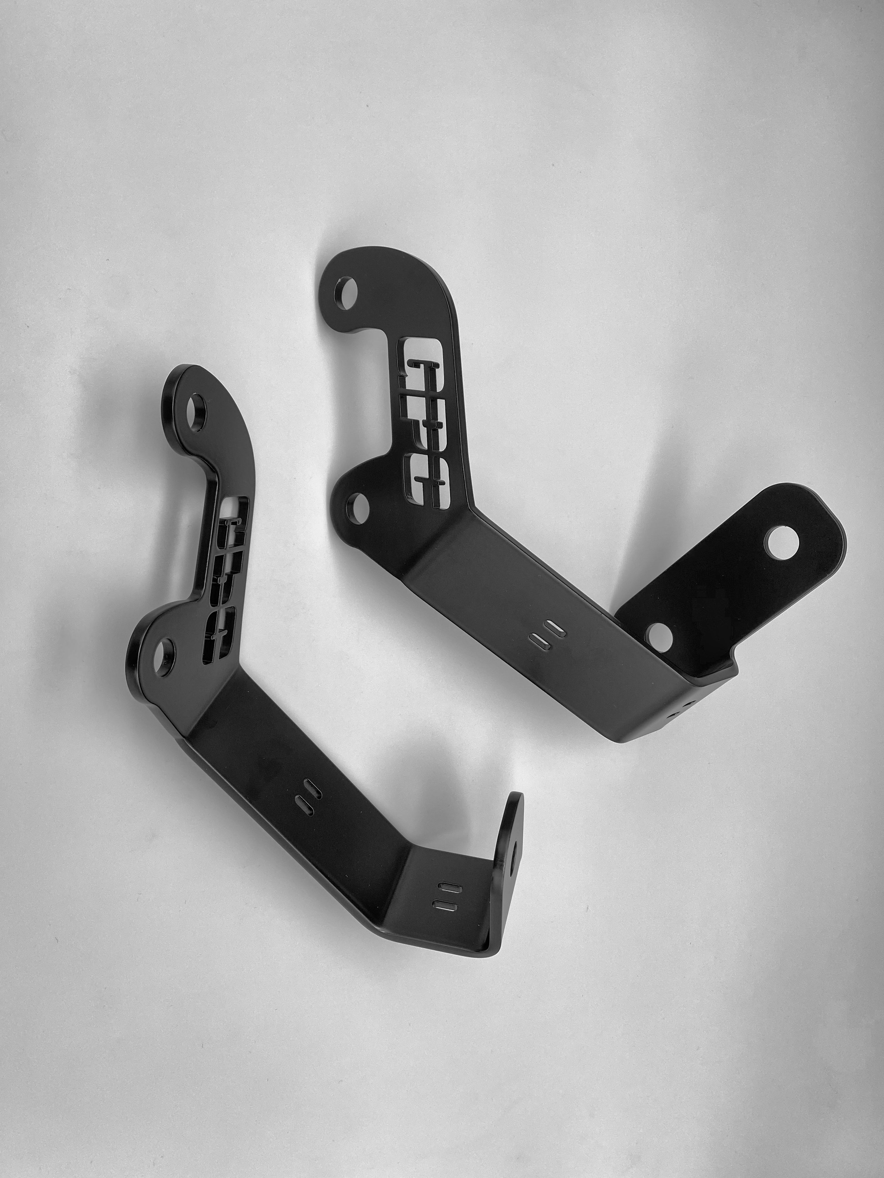 GPC Motorhaubenhalter für LED Spots - VW Touareg 1 (2002-2010) - GPC-Offroad