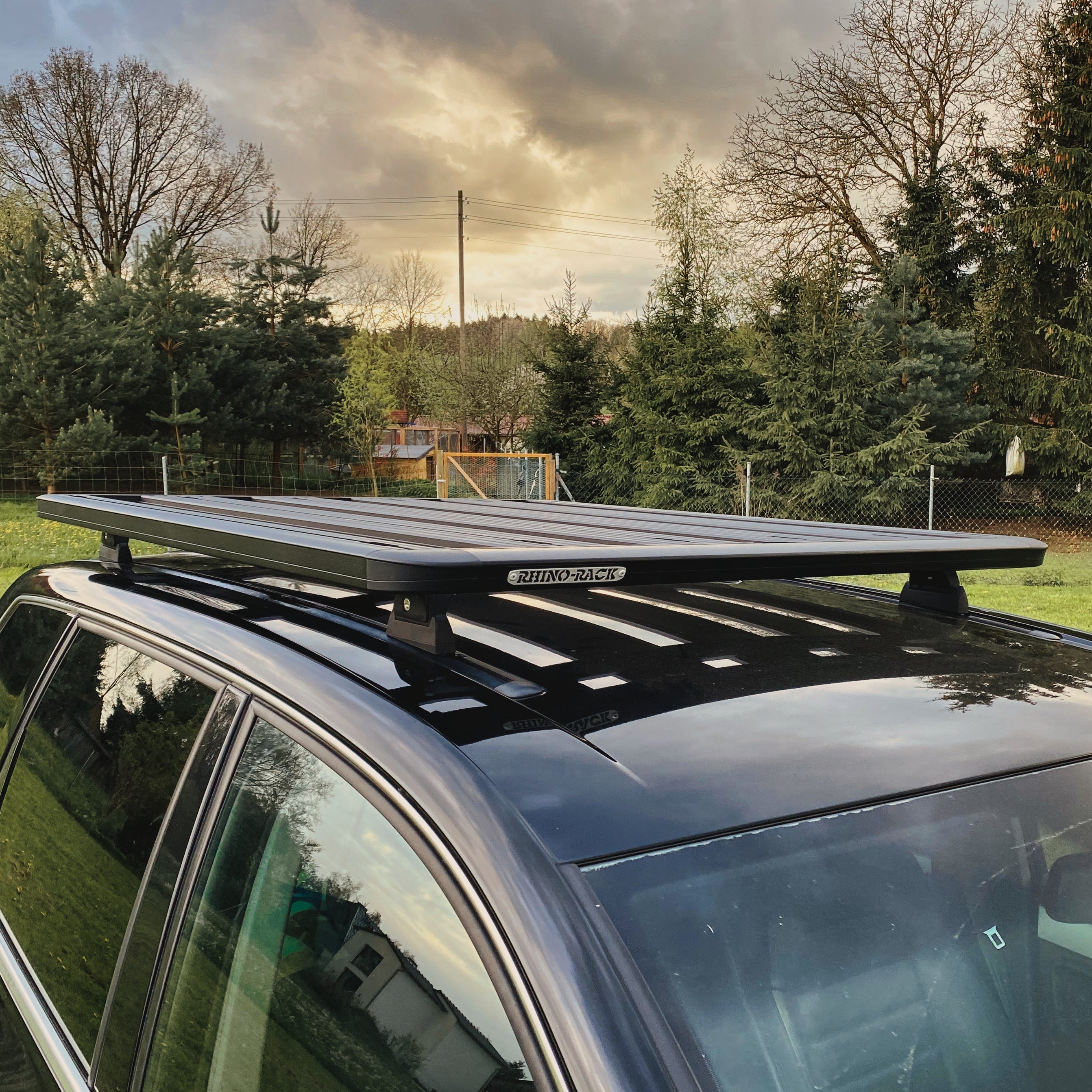 VW Touareg (Gen. 1)  RHINO-RACK™ Plattform Pioneer 6 1500X1240 inkl. RLT600