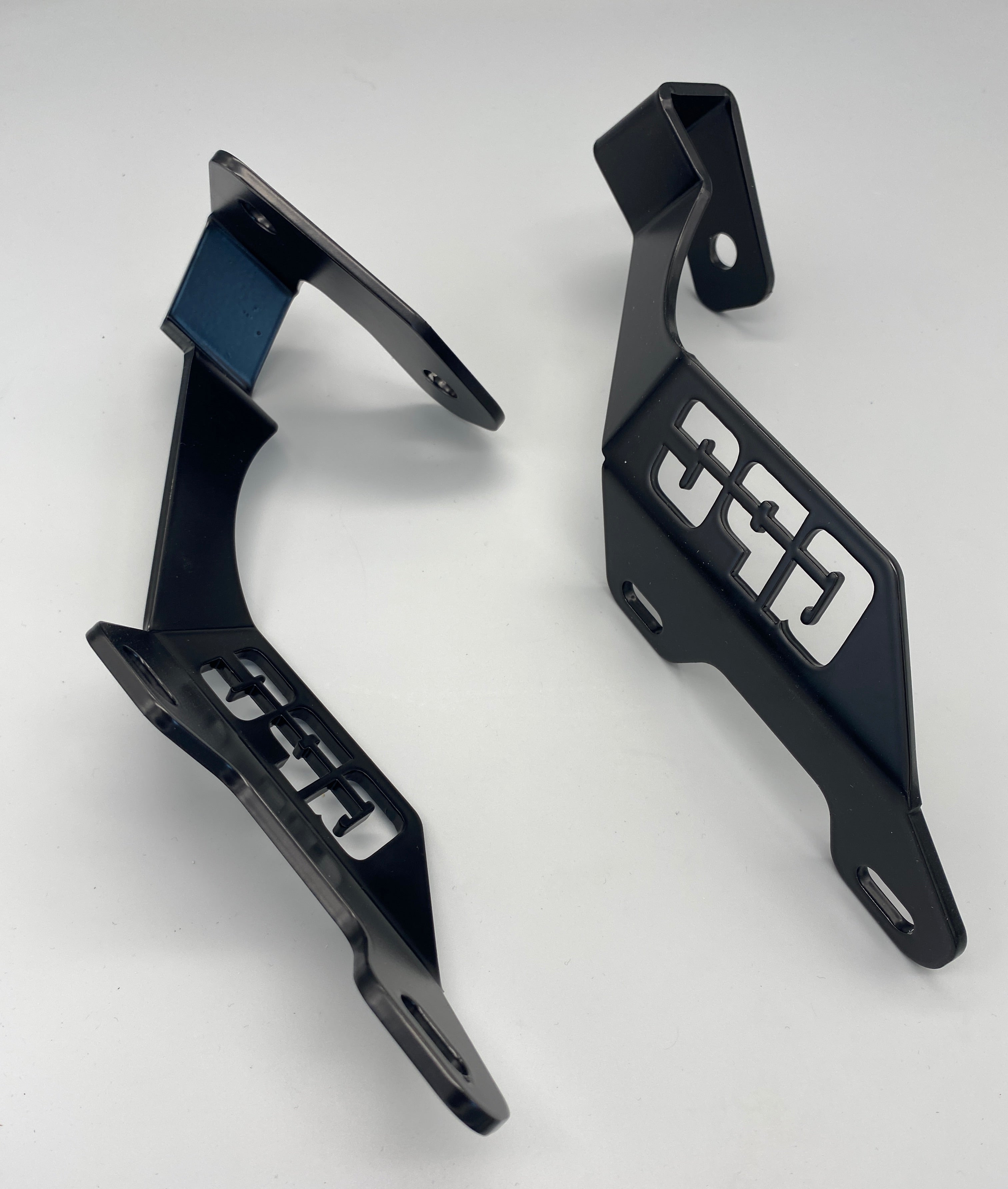 GPC Motorhaubenhalter für LED Spots - VW Touareg 2 (2010-2018) - GPC-Offroad