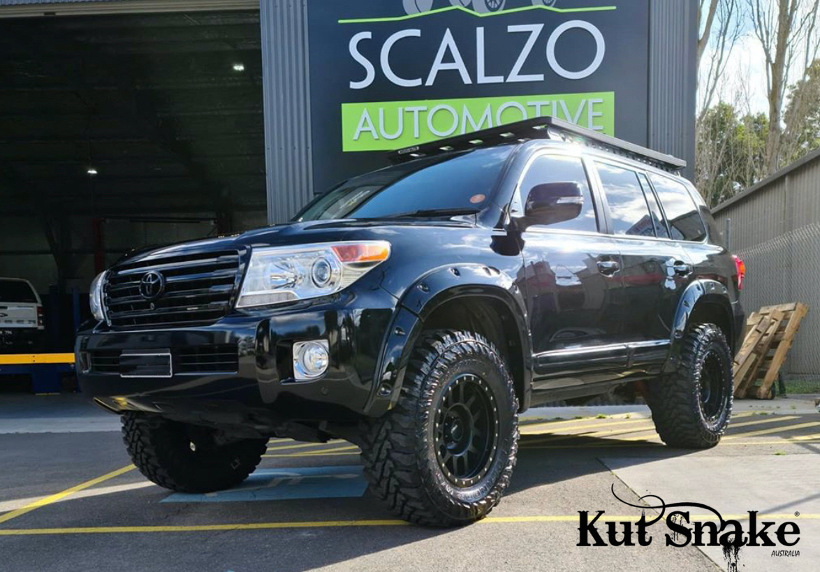 Kut Snake Kotflügelverbreiterung Toyota Landcruiser 200 - 50 mm Breite - 2012+ - GPC-Offroad