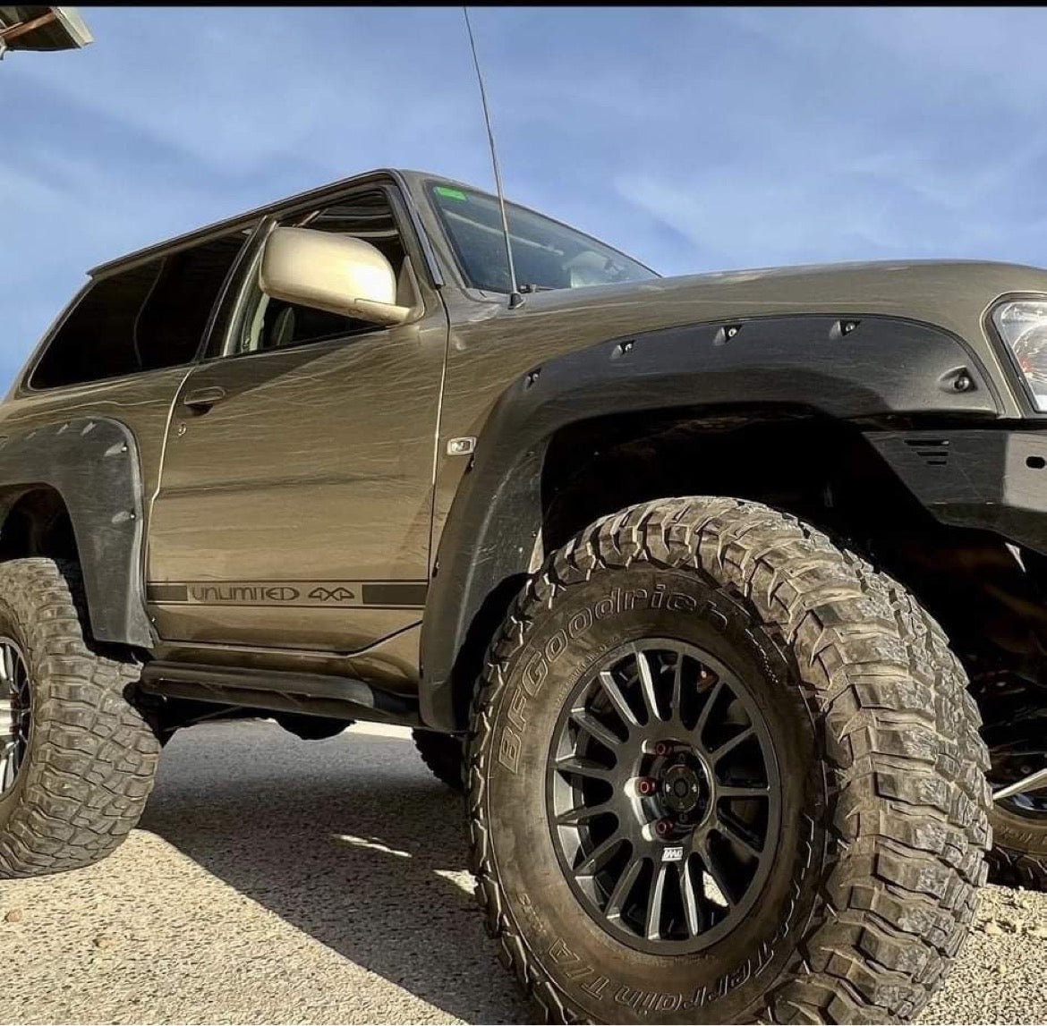 Kut Snake fender flares Nissan Patrol Y61 - 70 mm width - 2 Door