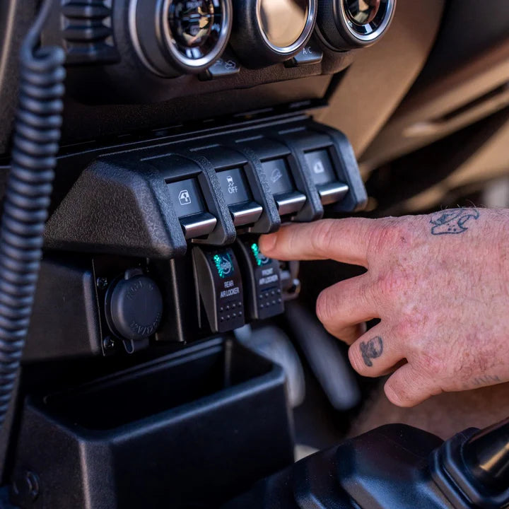 Switch Panel für Suzuki Jimny JB74 - Pirate CAMP CO.