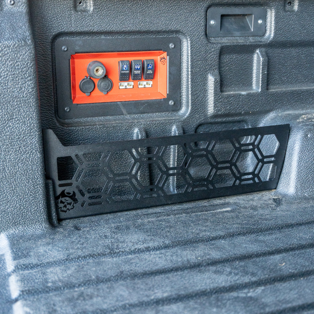 Molle-Staufach in der Ladefläche (Für Version mit Plastikwanne) für Ford Ranger / Raptor 2022+ - Pirate CAMP CO.