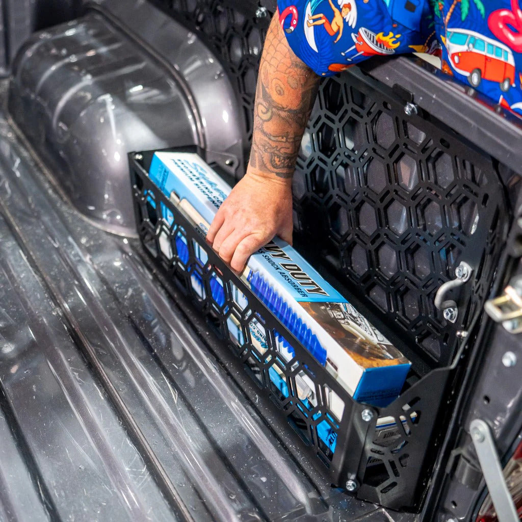 Komplette Seitenwanne Molle Panel passend für Toyota Hilux N80 (ab 2016-) - Pirate CAMP CO.