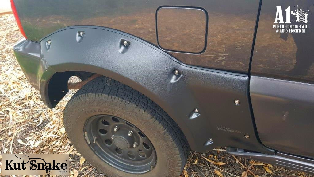 Kut Snake Kotflügelverbreiterung Suzuki Jimny FJ "Monster" - 100 mm Breite - Struktur Oberfläche - GPC-Offroad