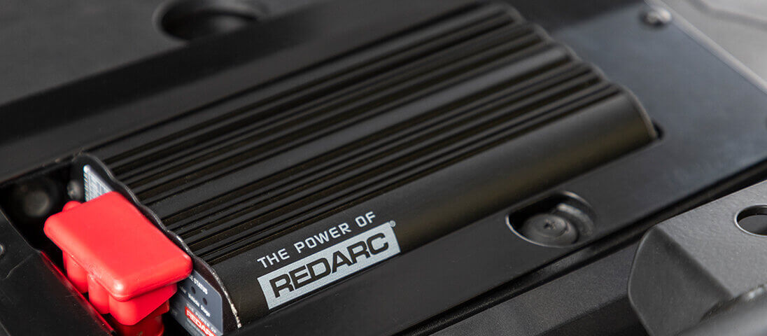 ARB/REDARC - Zusatzbatterie Halterung - Ford Ranger / VW Amarok (ab 2023-) - inkl. Kabelsatz - GPC-Offroad