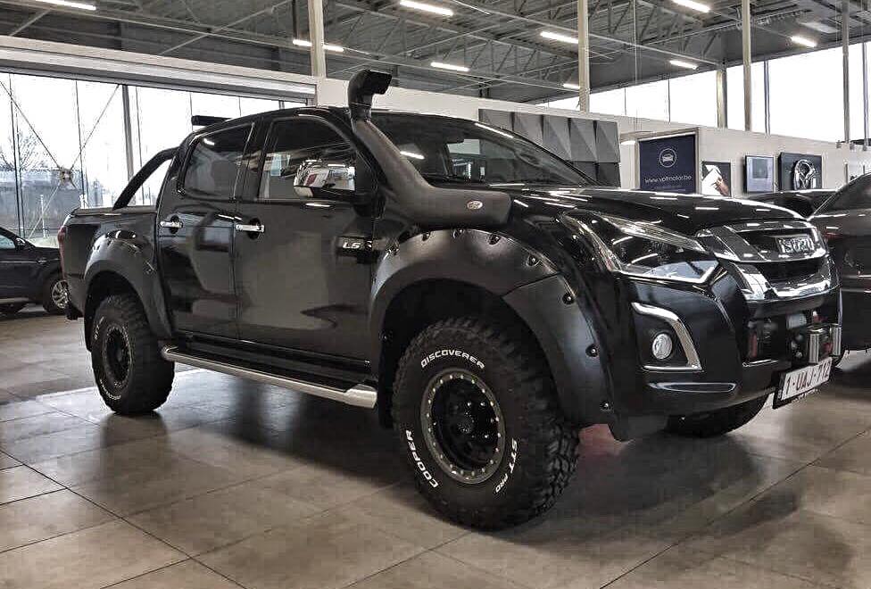 Kut Snake Kotflügelverbreiterung Isuzu D-Max (ab 2020-) 65mm Breite  - Struktur Oberfläche