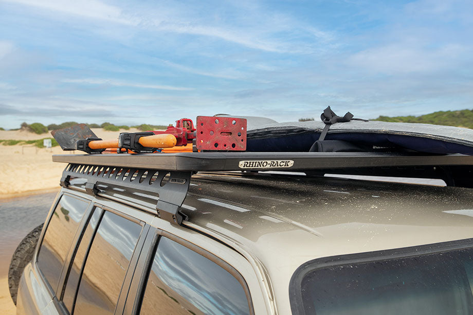 Patrol GR Y61 (06/97-13) RHINO-RACK™ Platform Pioneer(NG) 2128X1426 BACKBONE