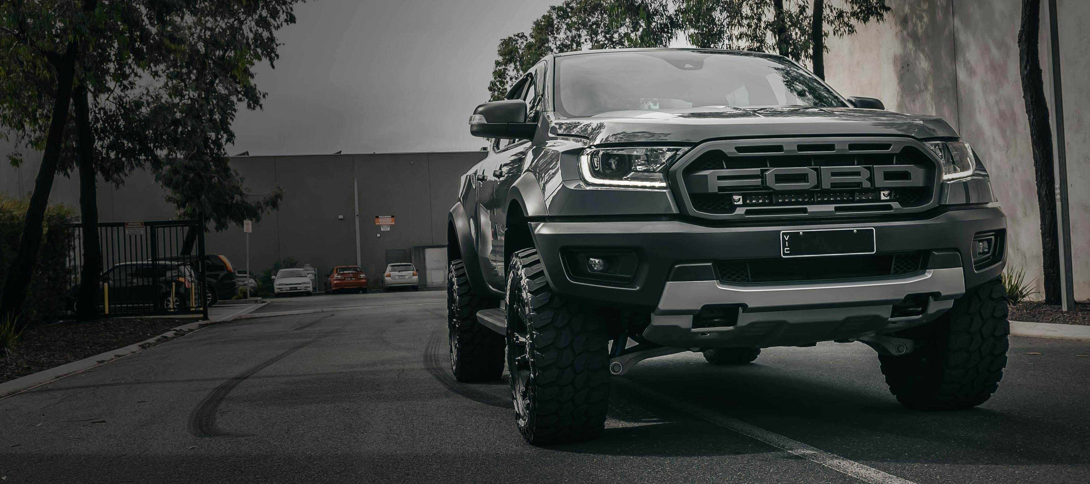 STEDI Ford Ranger Raptor PX3 Kühlergrill Befestigung mit ST3K + Fernlichtadapter