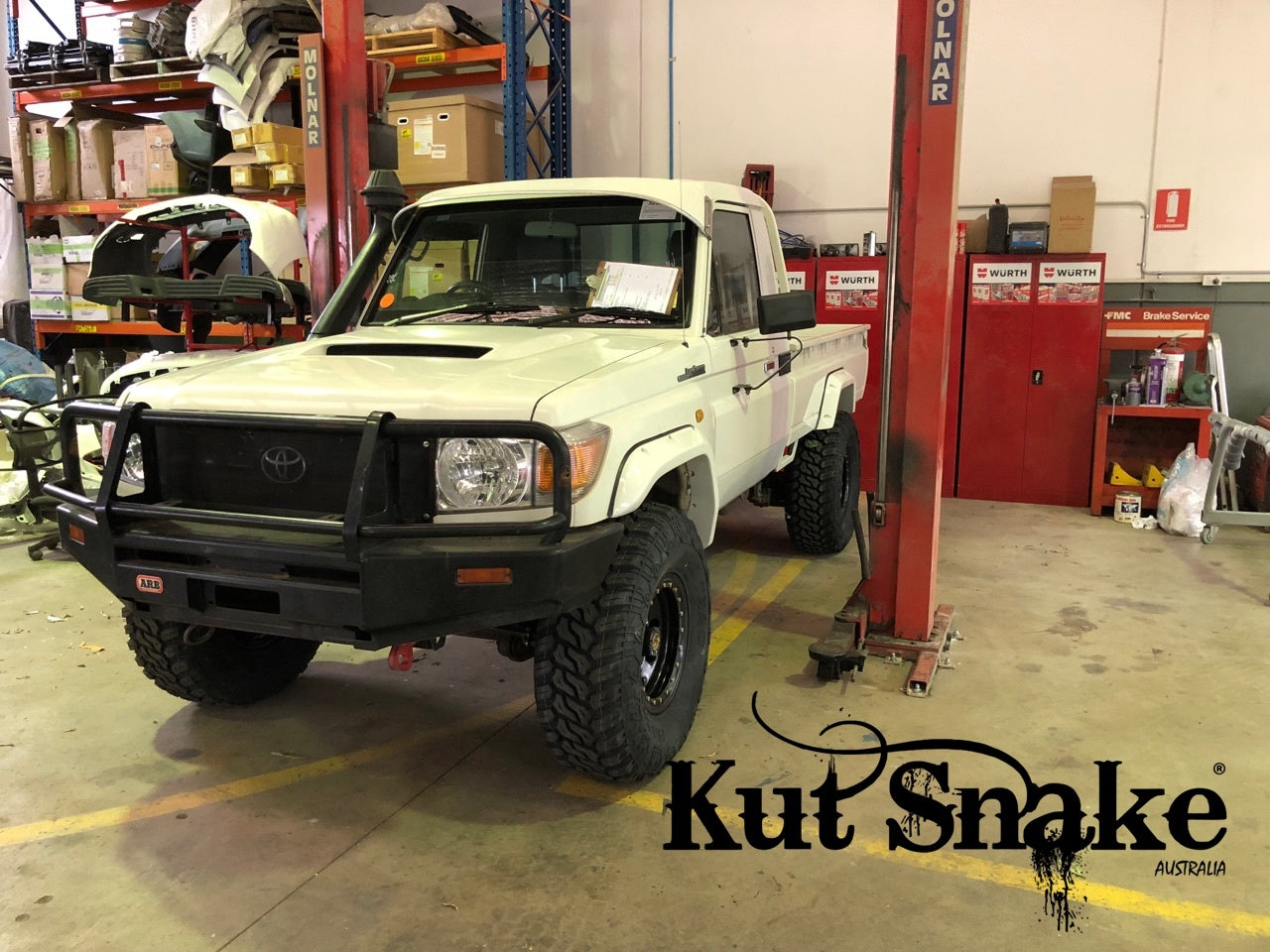 Kut Snake Kotflügelverbreiterung Toyota Landrcruiser 79 Series SingleCap (ab 2007) - 50 mm Breite