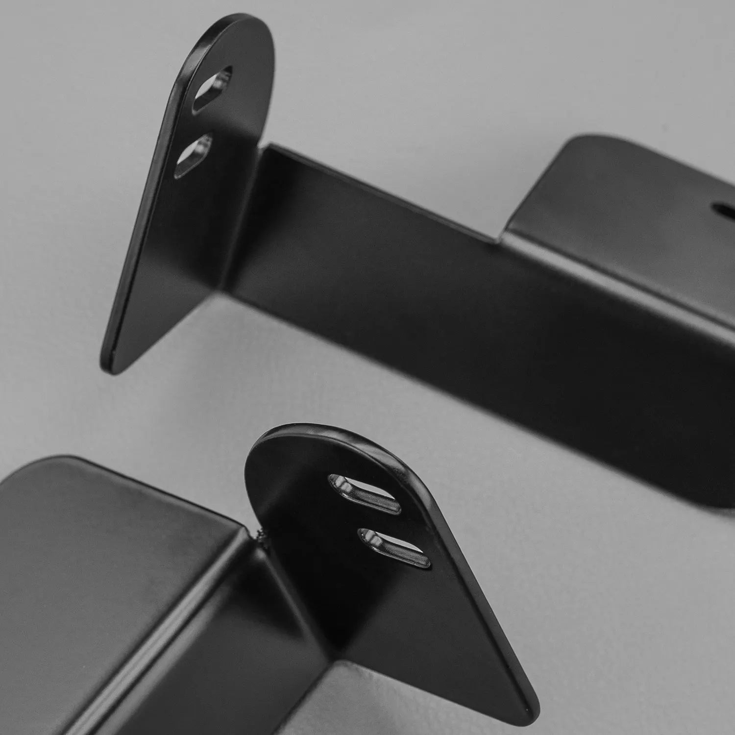 STEDI Ford Ranger & Raptor Kühlergrill-Befestigung (Unten)