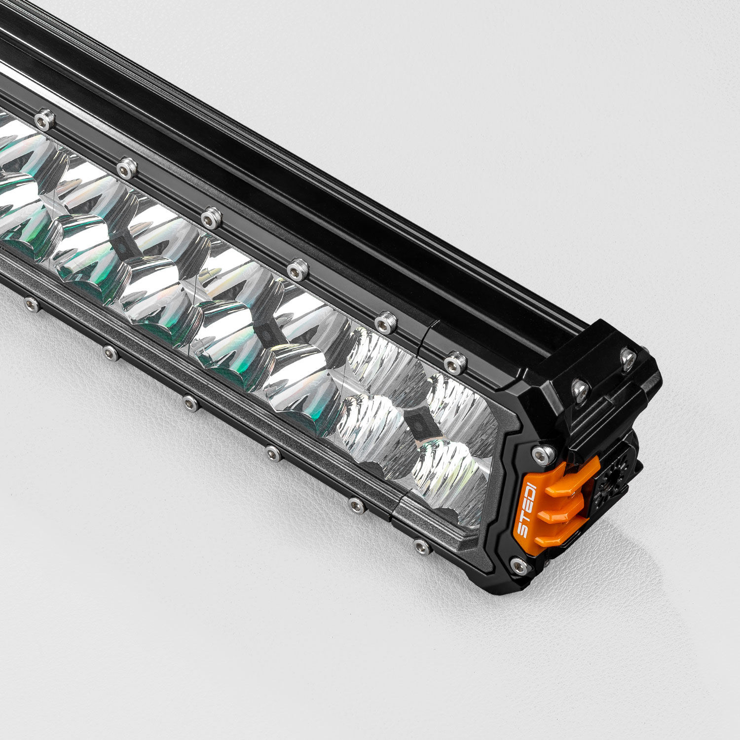 STEDI Light Bar ST3303 PRO 18.4 Zoll Ultra High Output