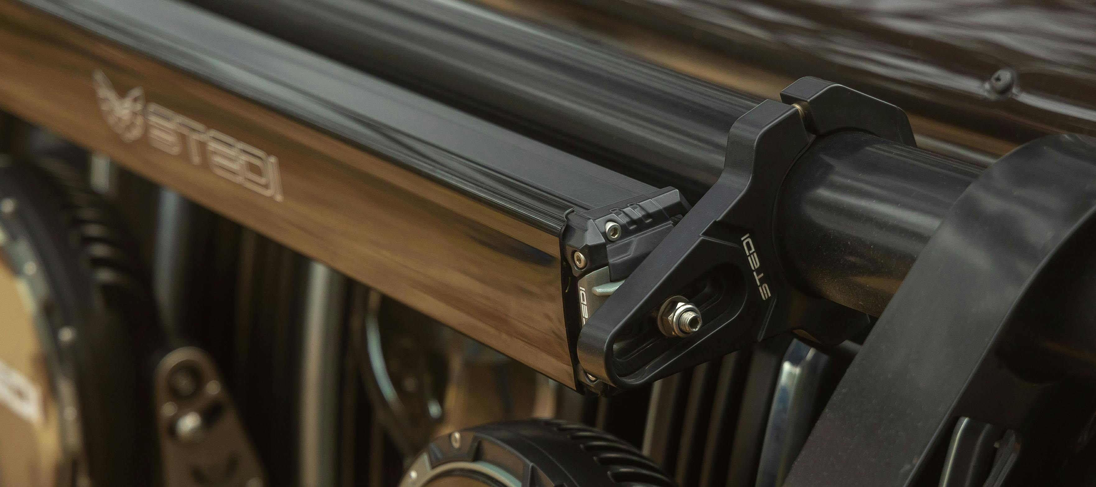 STEDI VICE CLAMP Rohrklemme Montagehalterungen (kleine Größen) | Schwarz - GPC-Offroad