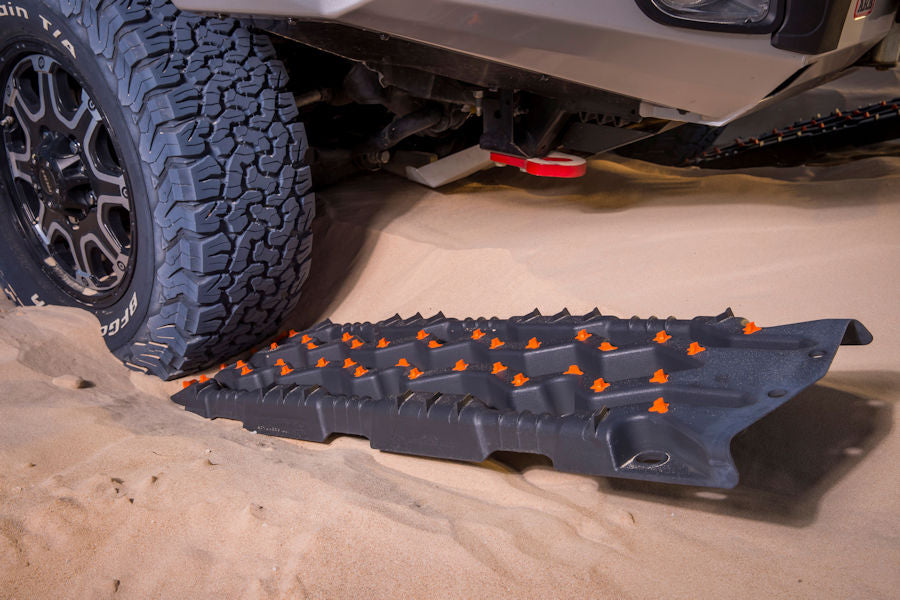 ARB TRED Pro Bergeboards (2 Stk.) - Sand/Schwarz (Limited Edition)