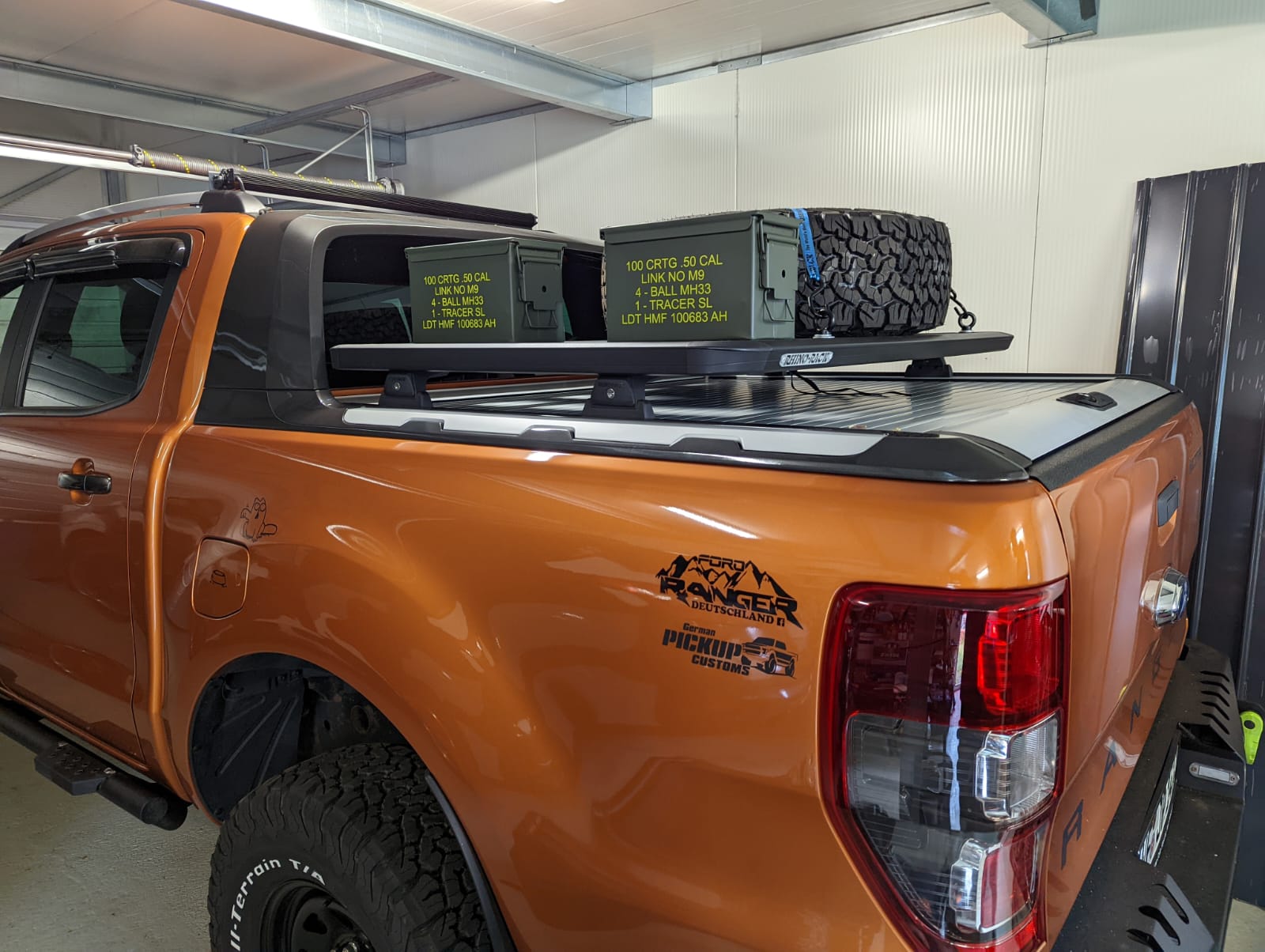 Ford Ranger D/Cab & Raptor RHINO-RACK™ Ladeflächen Plattform für MountainTop Rollo
