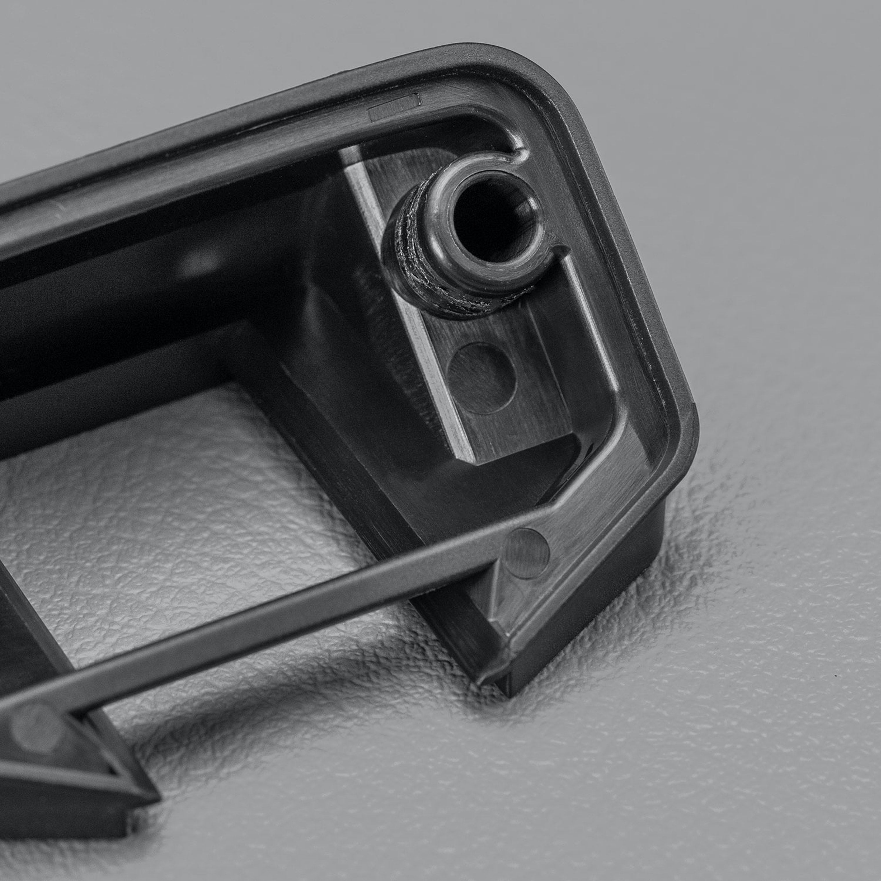 STEDI Easy Fit Surface LED Rock Lights - Halterung für Rhino Rack Backbone